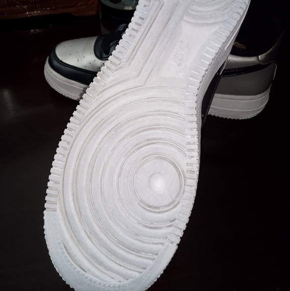 Excellent like new condition air force ones womens size 7.5 - Picture 2 of 6